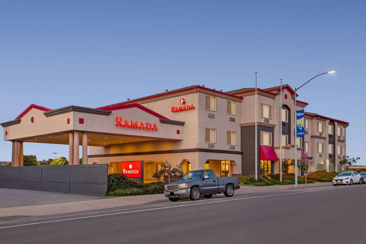 Hotel Ramada By Wyndham Marina Exterior foto